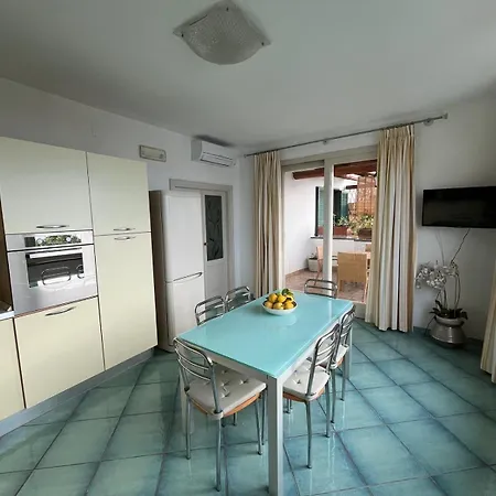 Chez Marie Ischia *